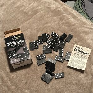 Black Dominoes Set vintage 1983 complete 28 piece set with original packaging